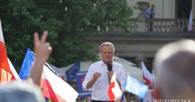 Wiec Donalda Tuska na placu Wolności w Poznaniu [ZDJĘCIA, FILM]