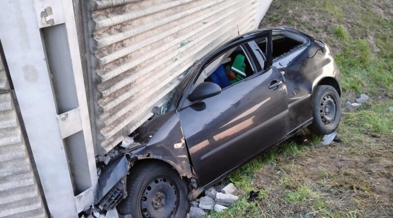 Tragedia na S-11, nie żyje kierowca Seata