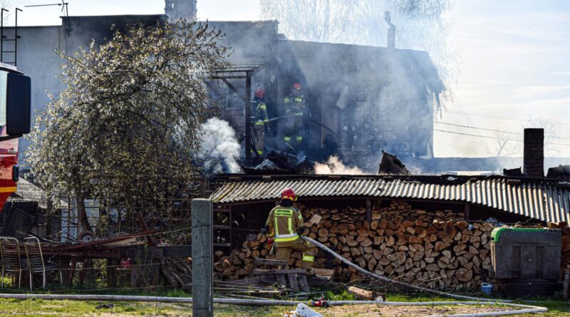 Pożar budynku mieszkalnego w Tomnicach