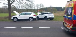 Zderzenie dwóch samochodów na dw308 w gminie Nowy Tomyśl