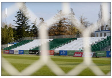 Jest zgoda na korzystanie z Zielonej Trybuny na stadionie Warty Poznań.