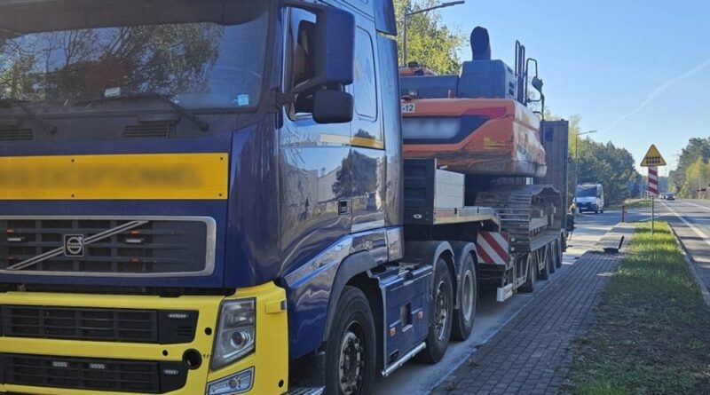 Transport koparki zatrzymany w Pile. Poważne przekroczenia norm
