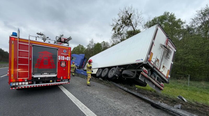 Uwaga! Wypadek na 113 km autostrady A2 pod Nowym Tomyślem