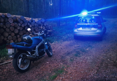 Kierował motocyklem pomimo dożywotniego zakazu oraz pod wpływem środków zabronionych. Policjanci ujawnili także narkotyki Kierował motocyklem pomimo dożywotniego zakazu oraz pod wpływem środków zabronionych. Policjanci ujawnili także narkotyki