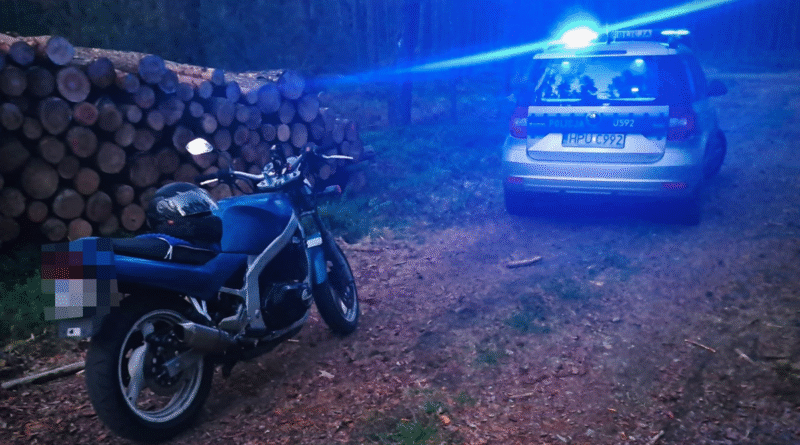 Kierował motocyklem pomimo dożywotniego zakazu oraz pod wpływem środków zabronionych. Policjanci ujawnili także narkotyki Kierował motocyklem pomimo dożywotniego zakazu oraz pod wpływem środków zabronionych. Policjanci ujawnili także narkotyki