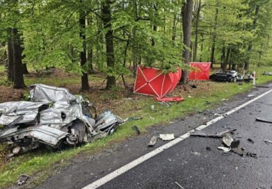 Tragiczny wypadek pod Porażynem! Nie żyją dwie młode osoby, DW 307 zablokowana