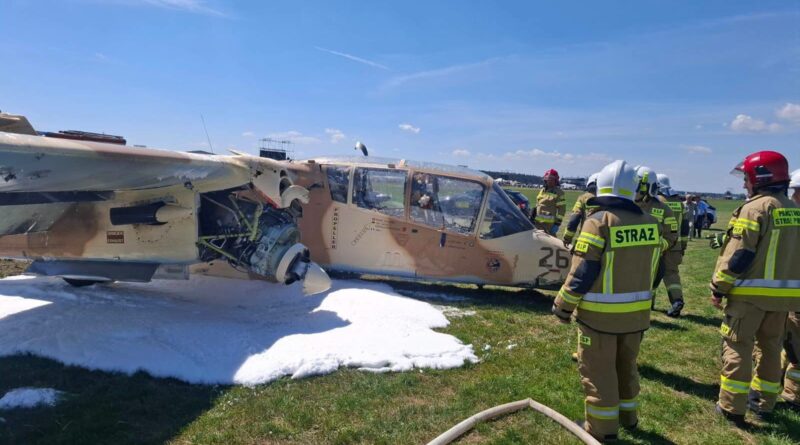 Chwile grozy na lotnisku. Pilot posadził samolot bez wysuniętego podwozia Chwile grozy na lotnisku. Pilot posadził samolot bez wysuniętego podwozia