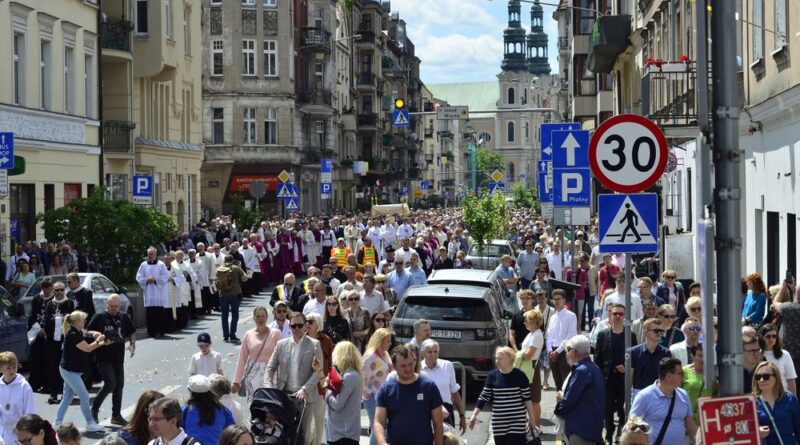 Nuncjusz Apostolski w Boże Ciało w Poznaniu