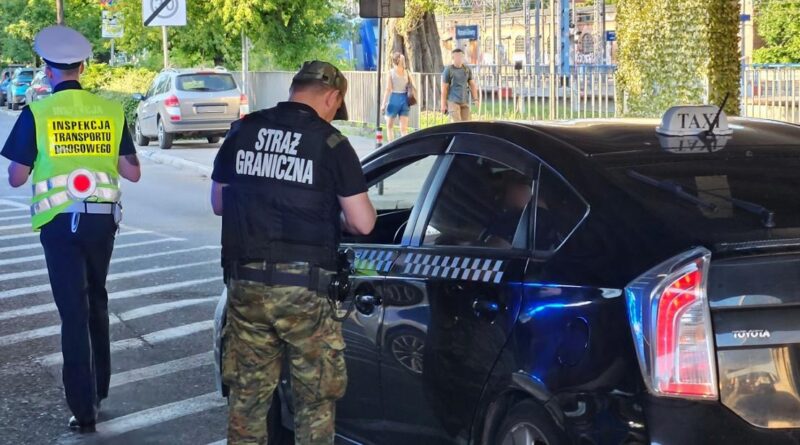 POZNAŃ: Działania kontrolne ukierunkowane na pojazdy typu TAXI