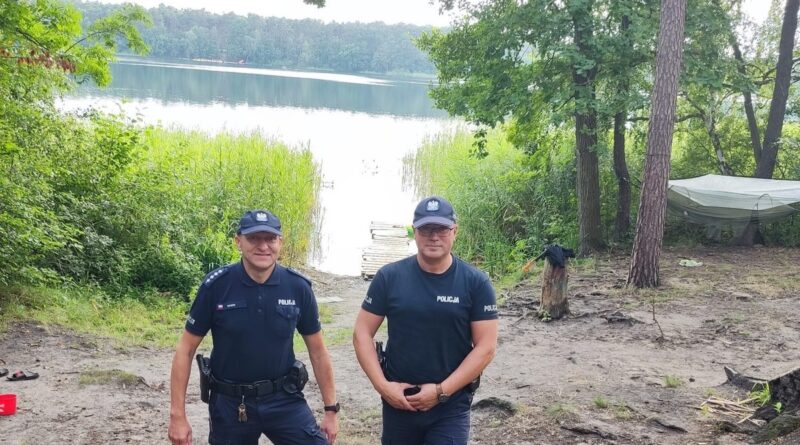 Bezpieczne wakacje nad Jeziorem Kuźnickim Bezpieczne wakacje nad Jeziorem Kuźnickim