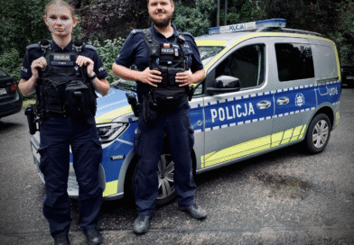 Błyskawiczna reakcja policjantów uratowała życie 3-dniowego noworodka. Liczyły się sekundy