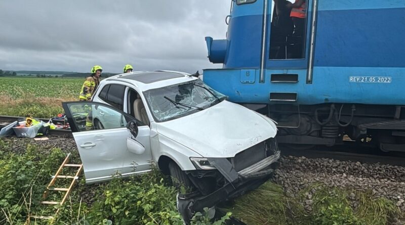 Tragiczny wypadek na przejeździe kolejowym Tragiczny wypadek na przejeździe kolejowym