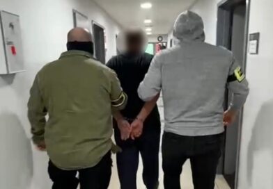 Postrzelił byłą partnerkę i uciekł. 51-latek podejrzany o usiłowanie zabójstwa w rękach poznańskich policjantów Postrzelił byłą partnerkę i uciekł. 51-latek podejrzany o usiłowanie zabójstwa w rękach poznańskich policjantów
