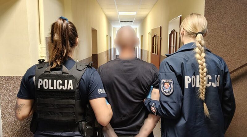 Włamał się do pustego mieszkania i urządził sobie kryjówkę na strychu Włamał się do pustego mieszkania i urządził sobie kryjówkę na strychu