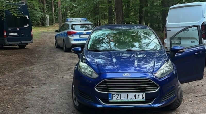 Ponad 2 promile alkoholu, brak uprawnień do kierowania i uszkodzone dwa auta. Nietrzeźwa kierująca zatrzymana. Ponad 2 promile alkoholu, brak uprawnień do kierowania i uszkodzone dwa auta. Nietrzeźwa kierująca zatrzymana.