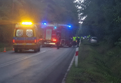 Groźne zdarzenie drogowe w Czajkowie. Czterech pasażerów, w tym 6-letnie dziecko, trafiło do szpitali Groźne zdarzenie drogowe w Czajkowie. Czterech pasażerów, w tym 6-letnie dziecko, trafiło do szpitali