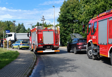 Pociąg z 440 pasażerami zderzył się z ciężarówką! Groźne zdarzenie na przejeździe Pociąg z 440 pasażerami zderzył się z ciężarówką! Groźne zdarzenie na przejeździe