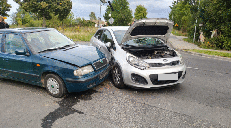 Zderzenie pojazdów w Pólku, jedna osoba poszkodowana Zderzenie pojazdów w Pólku, jedna osoba poszkodowana