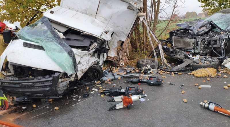 Tragiczny bilans końca października na drogach powiatu pleszewskiego: Dwa poważne wypadki, jedna ofiara śmiertelna.